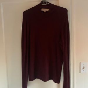 maroon turtle neck